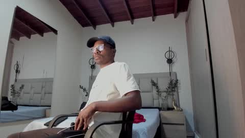 Jeff online show from November 2025 01:57:01 PM