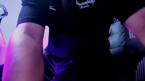 jeicob_7 online show from December 2025 12:14:01 PM