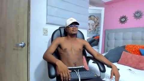 jeikon_black19 online show from July 2026 07:38:01 PM