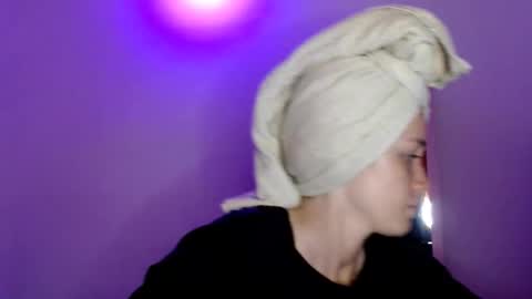 jellyrose online show from December 2025 07:20:02 PM