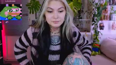 Jelya online show from October 2025 01:11:01 PM