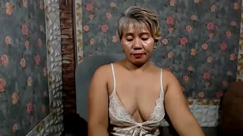 Snapshot of jemm36 chatting on January 2025 12:40:01 PM Jem online show from January 2025 12:40:01 PM