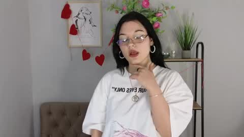 Snapshot of jen_gard chatting on May 2026 11:06:02 AM Miya online show from May 2026 11:06:02 AM