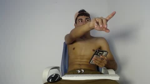 Snapshot of jenfrysuarez chatting on February 2026 10:30:02 PM jenfrysuarez online show from February 2026 10:30:02 PM
