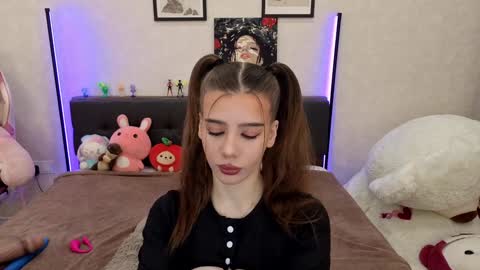 Snapshot of jenie_fire chatting on October 2025 01:31:02 PM Dolly online show from October 2025 01:31:02 PM