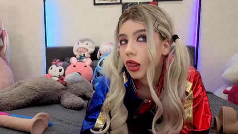 Snapshot of jenie_fire chatting on November 2025 01:36:02 PM Dolly online show from November 2025 01:36:02 PM