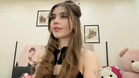 Snapshot of jenie_fire chatting on April 2026 01:28:02 PM Dolly online show from April 2026 01:28:02 PM