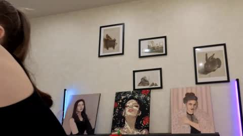 Snapshot of jenie_fire chatting on May 2026 01:39:02 PM Dolly online show from May 2026 01:39:02 PM