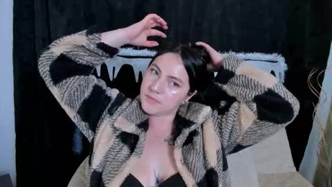 jeniferpowell_nm online show from December 2025 07:20:02 PM