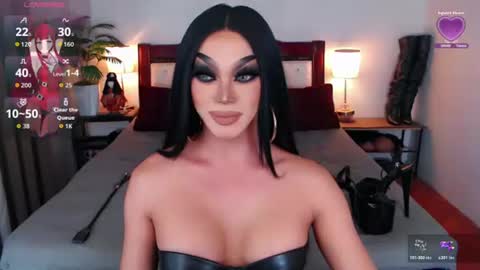 Snapshot of jenifers_body chatting on July 2026 02:03:02 AM Queen Jenifer online show from July 2026 02:03:02 AM