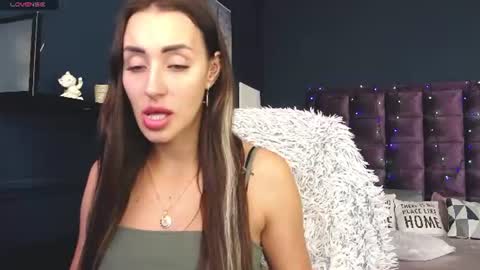 Snapshot of jeniferstone chatting on July 2026 10:21:02 AM Kira online show from July 2026 10:21:02 AM