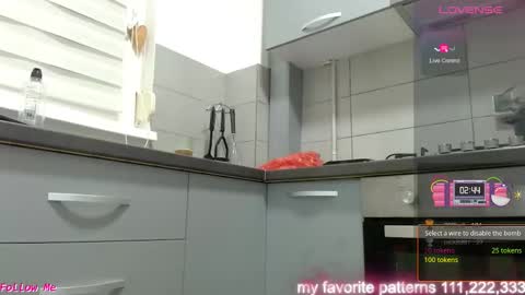 jen online show from November 2025 02:34:02 AM