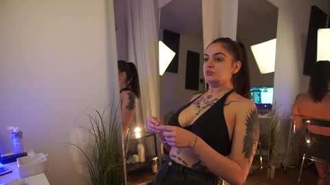 Snapshot of jeniffer_foxx chatting on September 2025 04:27:01 AM jeniffer_foxx online show from September 2025 04:27:01 AM