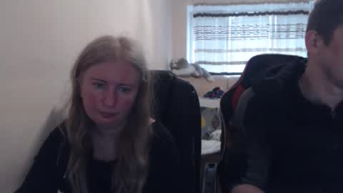 JenisAndPeter online show from April 2026 05:33:01 PM