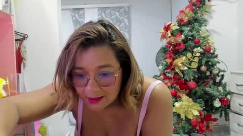 Snapshot of jenn_hot1 chatting on December 2024 02:56:02 AM jenn online show from December 2024 02:56:02 AM