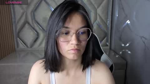 Snapshot of jenna_tx chatting on October 2025 03:14:01 AM Online 800 to 1400 online show from October 2025 03:14:01 AM