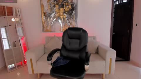 Jenna Olson  online show from February 2026 06:38:01 PM