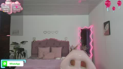 Snapshot of jenner_tay chatting on December 2024 11:55:02 AM jenner online show from December 2024 11:55:02 AM