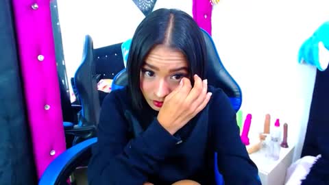 jenn online show from April 2026 07:56:01 AM