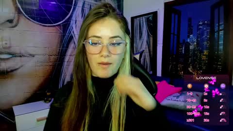 Snapshot of jenni_arango chatting on December 2024 07:43:01 AM Jenny online show from December 2024 07:43:01 AM