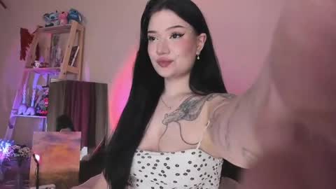 jennie_doe online show from May 2026 05:26:01 AM