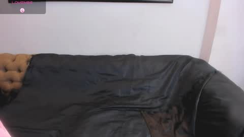 Jennie online show from October 2025 12:13:02 PM