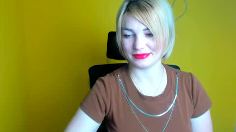 Snapshot of jennifer_cuttie chatting on July 2026 05:57:01 AM Jennifer online show from July 2026 05:57:01 AM