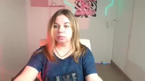 Jennifer online show from October 2025 06:35:02 AM