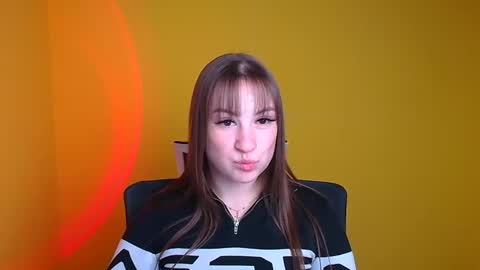 Snapshot of jennifer_xo_ chatting on December 2024 09:44:01 AM Jennifer online show from December 2024 09:44:01 AM