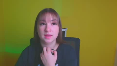 Snapshot of jennifer_xo_ chatting on December 2024 09:35:02 AM Jennifer online show from December 2024 09:35:02 AM