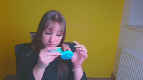 Snapshot of jennifer_xo_ chatting on December 2024 10:17:02 AM Jennifer online show from December 2024 10:17:02 AM