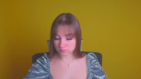 Snapshot of jennifer_xo_ chatting on January 2025 12:10:01 PM Jennifer online show from January 2025 12:10:01 PM