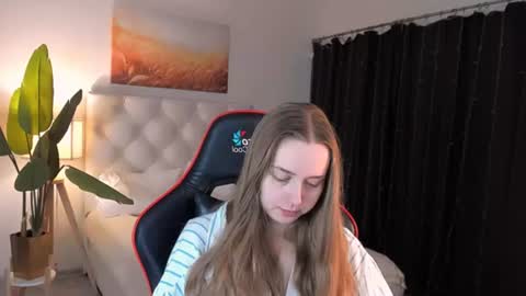 Jennifer online show from July 2026 01:45:02 PM
