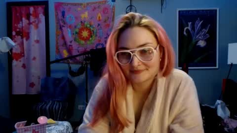 Snapshot of jennifergwen chatting on February 2025 02:32:02 AM Jennifer Gwen online show from February 2025 02:32:02 AM