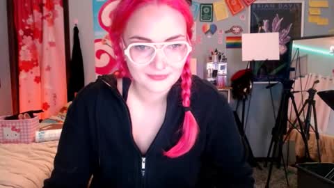 Jennifer Gwen online show from October 2025 12:57:01 AM