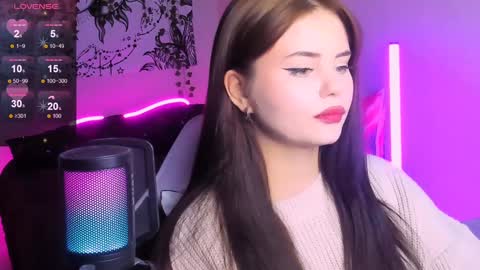 Jenni online show from December 2024 01:28:01 AM