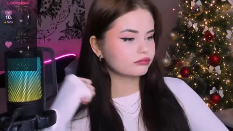 Jenni online show from January 2025 09:06:01 AM