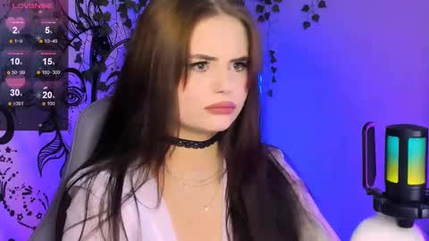 Jenni online show from March 2025 09:05:02 AM