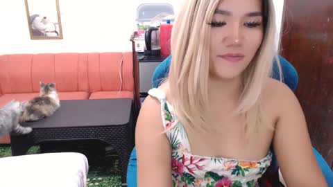 Snapshot of jenny_fromphil chatting on January 2025 12:11:01 AM Jenny online show from January 2025 12:11:01 AM