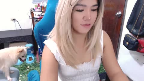 Snapshot of jenny_fromphil chatting on January 2025 07:38:01 AM Jenny online show from January 2025 07:38:01 AM