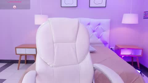 Jenny  online show from February 2025 02:37:01 PM