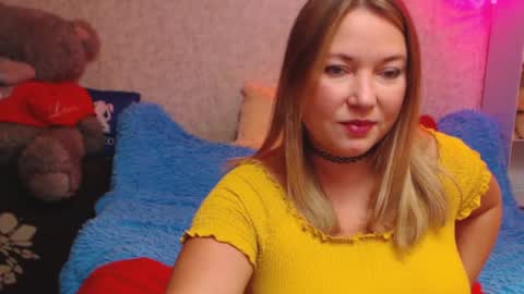 Snapshot of jenny_oliviawow chatting on October 2025 01:53:02 PM  All the most interesting in private.  my room for my smile  online show from October 2025 01:53:02 PM
