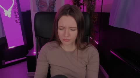 Snapshot of jennydens chatting on December 2024 08:40:02 AM Jenny NO Nude online show from December 2024 08:40:02 AM