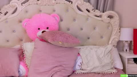 Jenny Ferguson online show from April 2026 06:41:01 PM