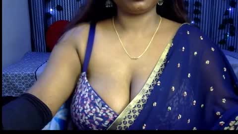 Snapshot of jennysinghaniya chatting on January 2025 05:21:01 PM jenny online show from January 2025 05:21:01 PM