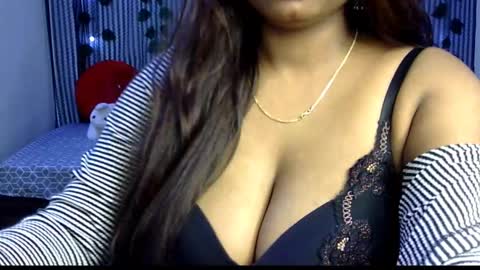 Snapshot of jennysinghaniya chatting on February 2025 11:58:02 PM jenny online show from February 2025 11:58:02 PM