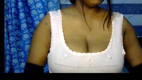 Snapshot of jennysinghaniya chatting on November 2025 11:46:02 AM jenny online show from November 2025 11:46:02 AM