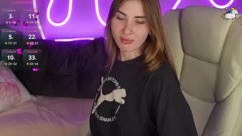 JENNY online show from November 2025 01:51:02 AM