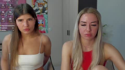 Snapshot of jeremayalove chatting on January 2025 07:49:01 AM Hi hi We are Jessie and Betti online show from January 2025 07:49:01 AM