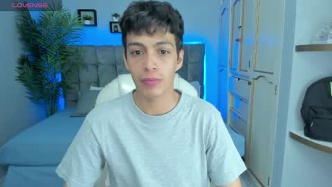  JEREMIAS  online show from April 2026 02:51:01 AM